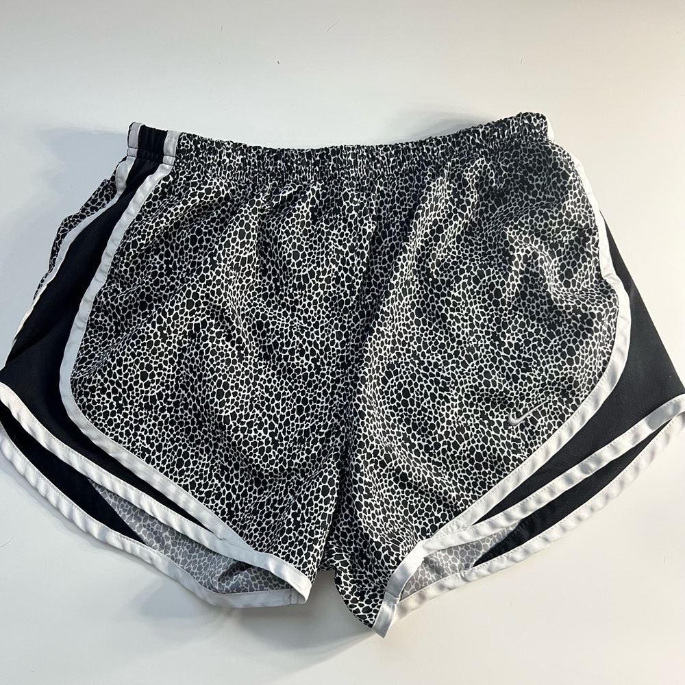 Printed Women’s Nike shorts